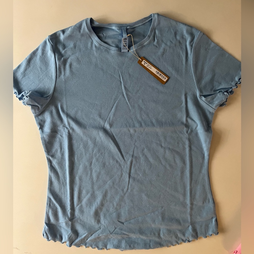 SKIMS T-Shirt 4 Pack - Picture 4 of 9
